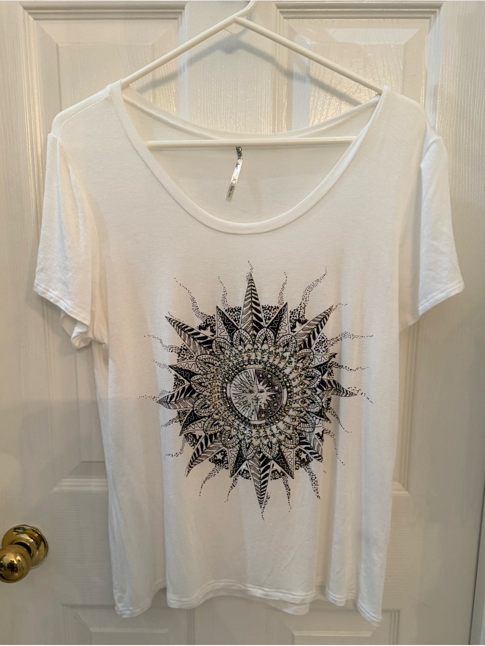 JC Fits Inc Sun & Moon 🌖 Print with Stones Tee Sz XL